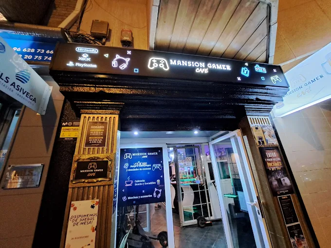 Conoce nuestro centrico local en Torrevieja